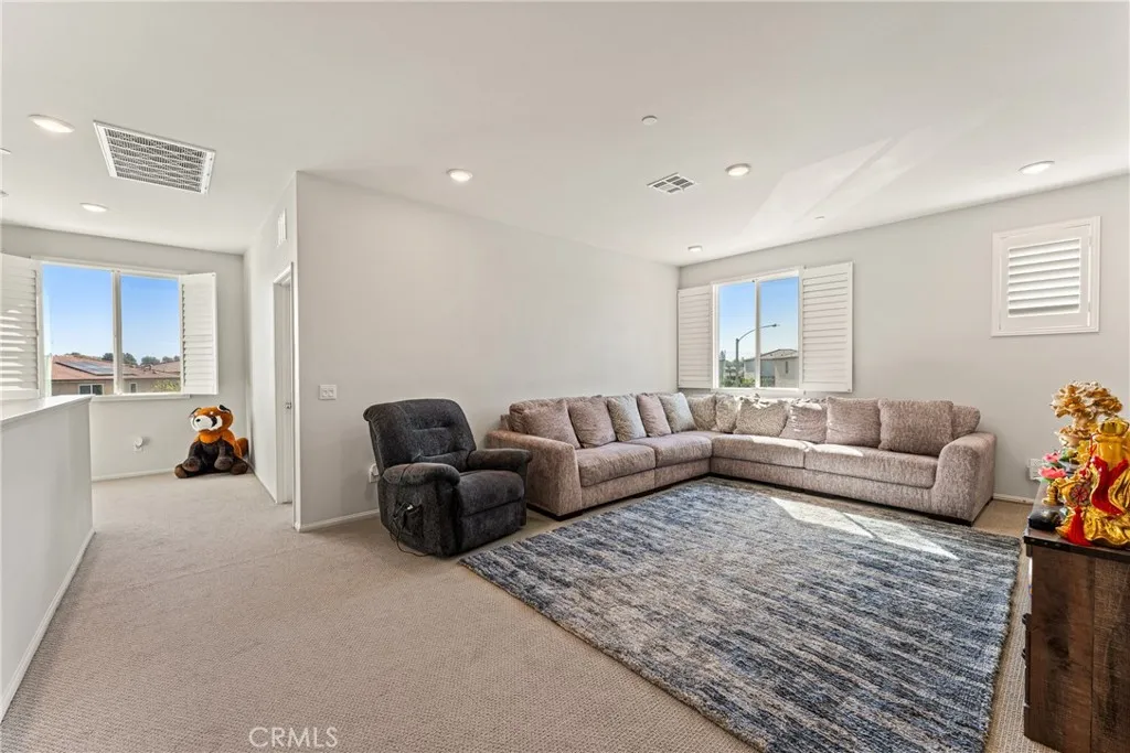 9623 Lasorda Court, Riverside, California 92503 home-pic-24